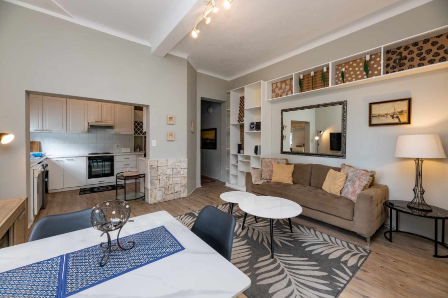 2 Bedroom Property for Sale in Sea Point Western Cape